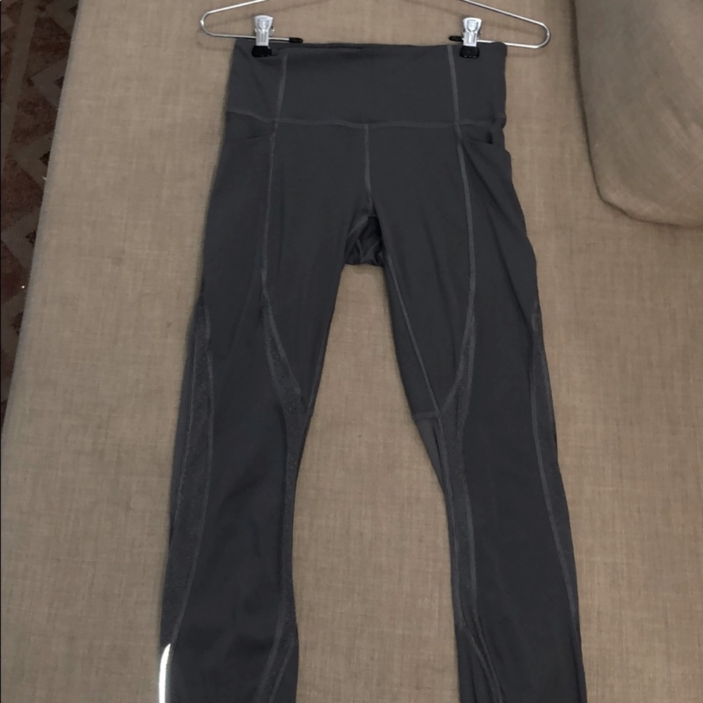 CLOSET CLEAROUT! Lululemon leggings mesh inlays